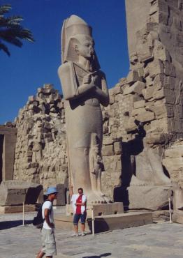 Karnaktempel - Statue Ramses II